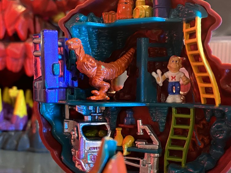 Mighty max Blows Up Dino Lab Lab