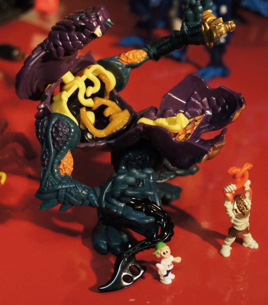 Mighty Max Playset Strikes Fang