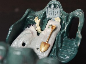 Mighty Max Grips the Hand Zombie Escape